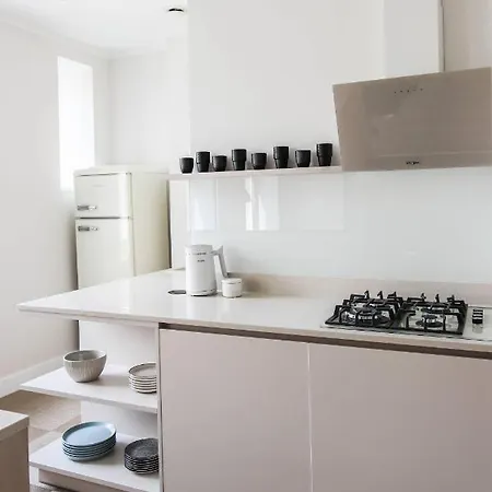 Modern In City Center! Appartement *